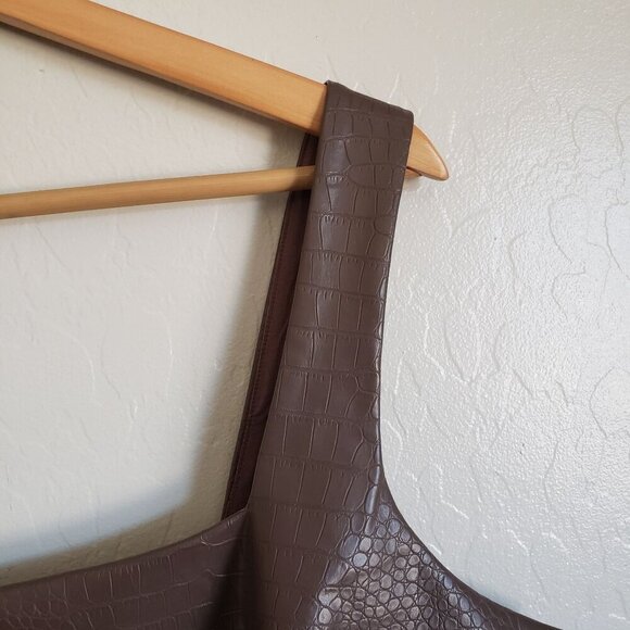 Express Body Contour Faux Croc Leather Crop Top Square Neck Brown Women's XL NEW - Picture 3 of 9